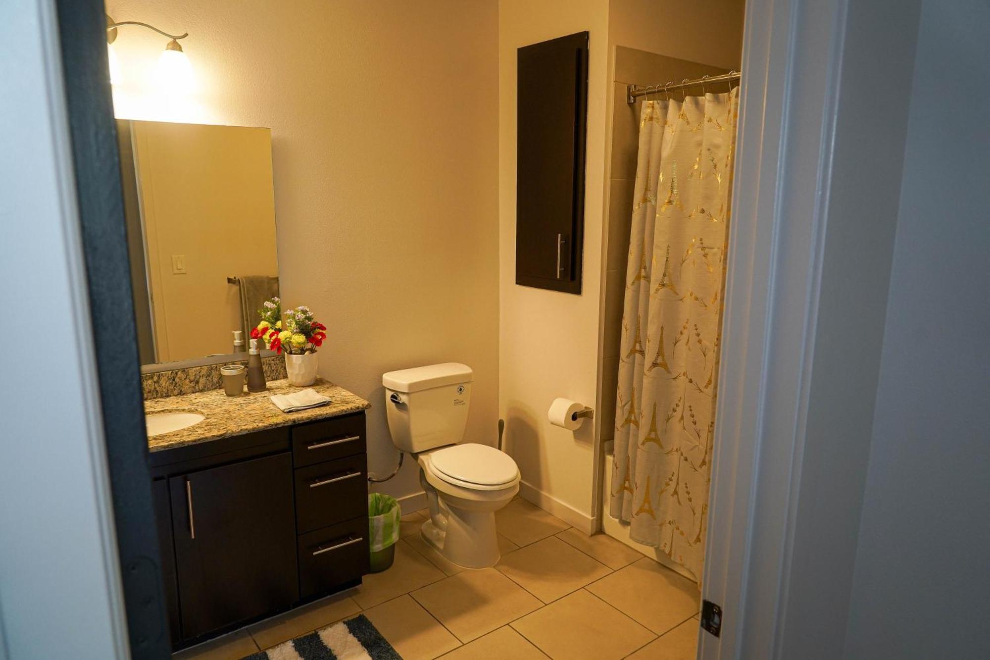 Lux 2 Bedroom In Woodland Hills لوس أنجلوس المظهر الخارجي الصورة